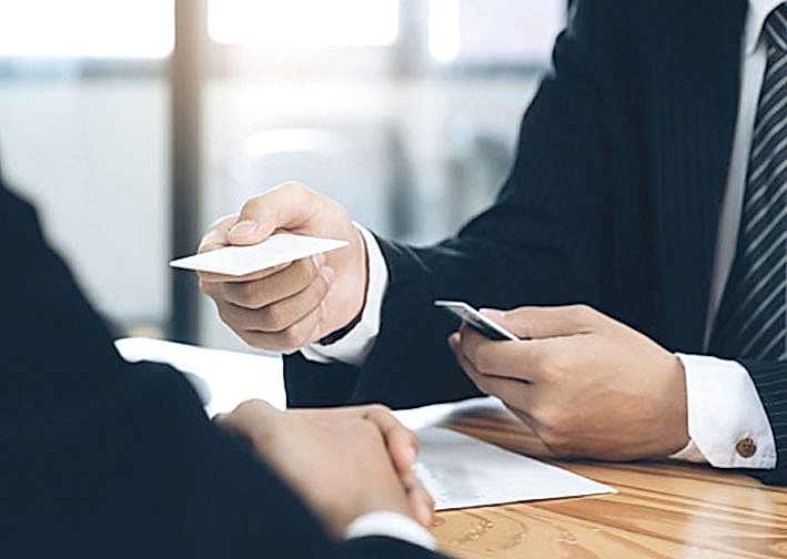 Yaratıcı Kartvizit İle Sektörünüzde Öne Çıkın